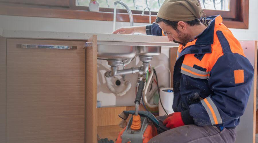 Professional septic tank pumping in Dinuba, CA